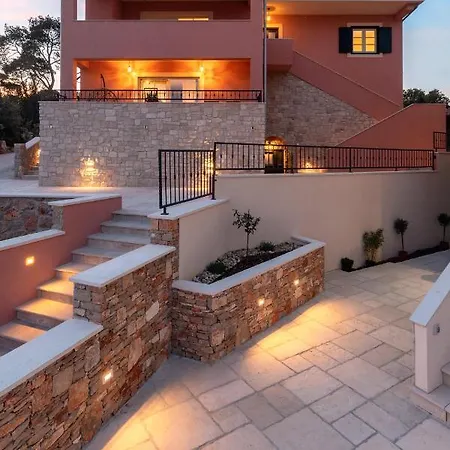 Hana Luxury With Sea View Apartment Sali